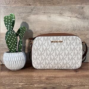 Michael Kors MK Logo Crossbody Bag Vanilla Brown‎ Like New